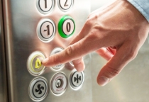 5 bước xử lý khi thang máy gặp sự cố từ Kỹ thuật viên 5 bước xử lý khi thang máy gặp sự cố từ Kỹ thuật viên