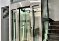 Nâng Cấp Thang Máy Kính Cũ: "Thay Não, Đổi Diện Mạo" Để Tăng An Toàn Và Đẳng Cấp