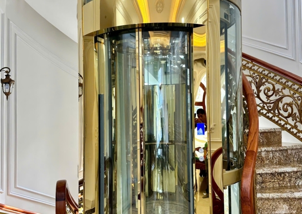 Thang máy tròn 360 Crystal D1600